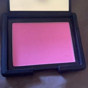 NARS Gaiety blush